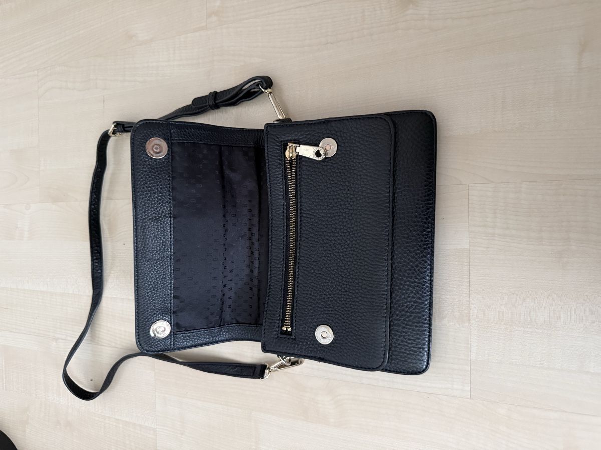 DKNY Sacs: DKNY Umhängetasche schwarz – D'occasion à Neerach par lar_tkp2 5