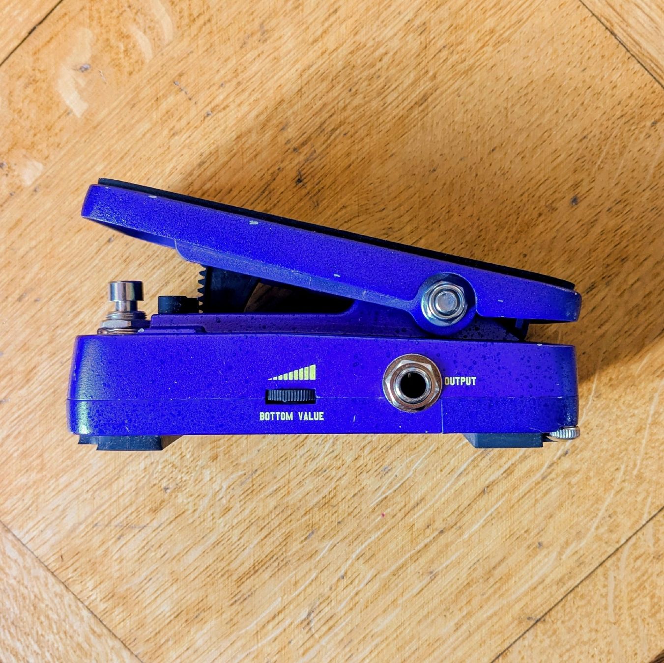Musikinstrumente: Hotone Vow Press - Wah + Volume pedal – Gebraucht aus Saviese von _durian_durian 2