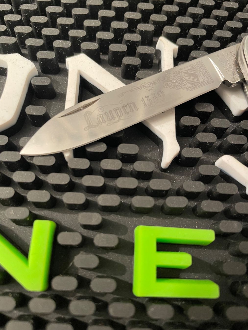 Victorinox Coltelli tascabile: Victorinox Schlachten Murten – Nuovo (secondo la descrizione) da Heitenried venduto da Alpuchalb 1