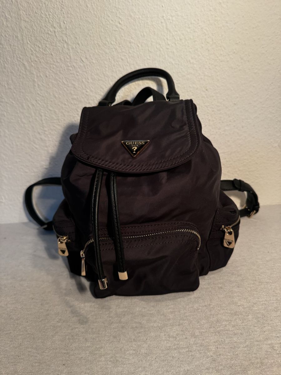 Guess Zaini: Guess Eco Gemma Mini-Rucksack, Neuwertig – Nuovo (secondo la descrizione) da Winterthur venduto da Schluffi1