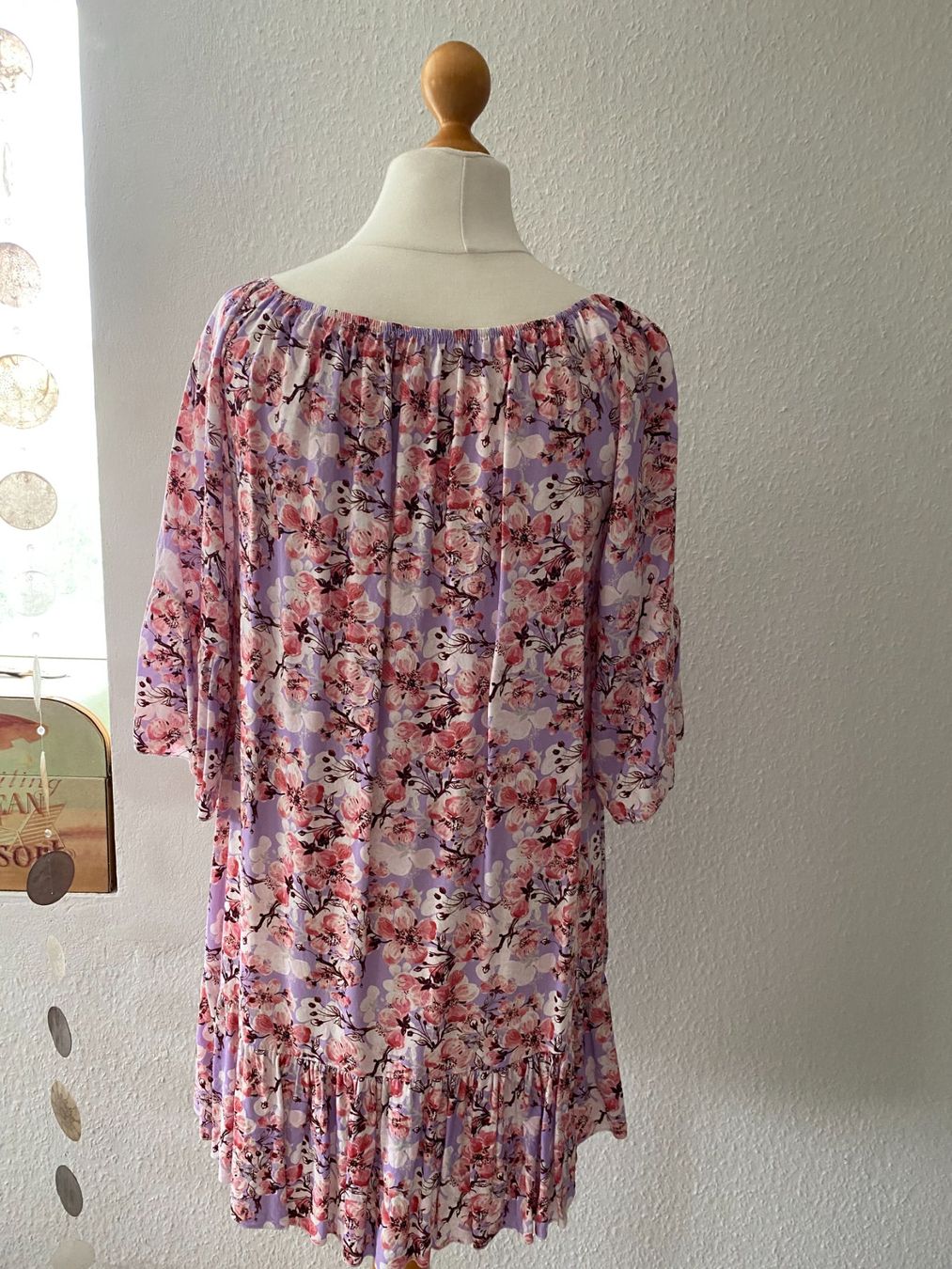 Kleider: Blumenkleid in Gr. M (38-42) – Neu und originalverpackt aus Stetten SH von bijoux18 5
