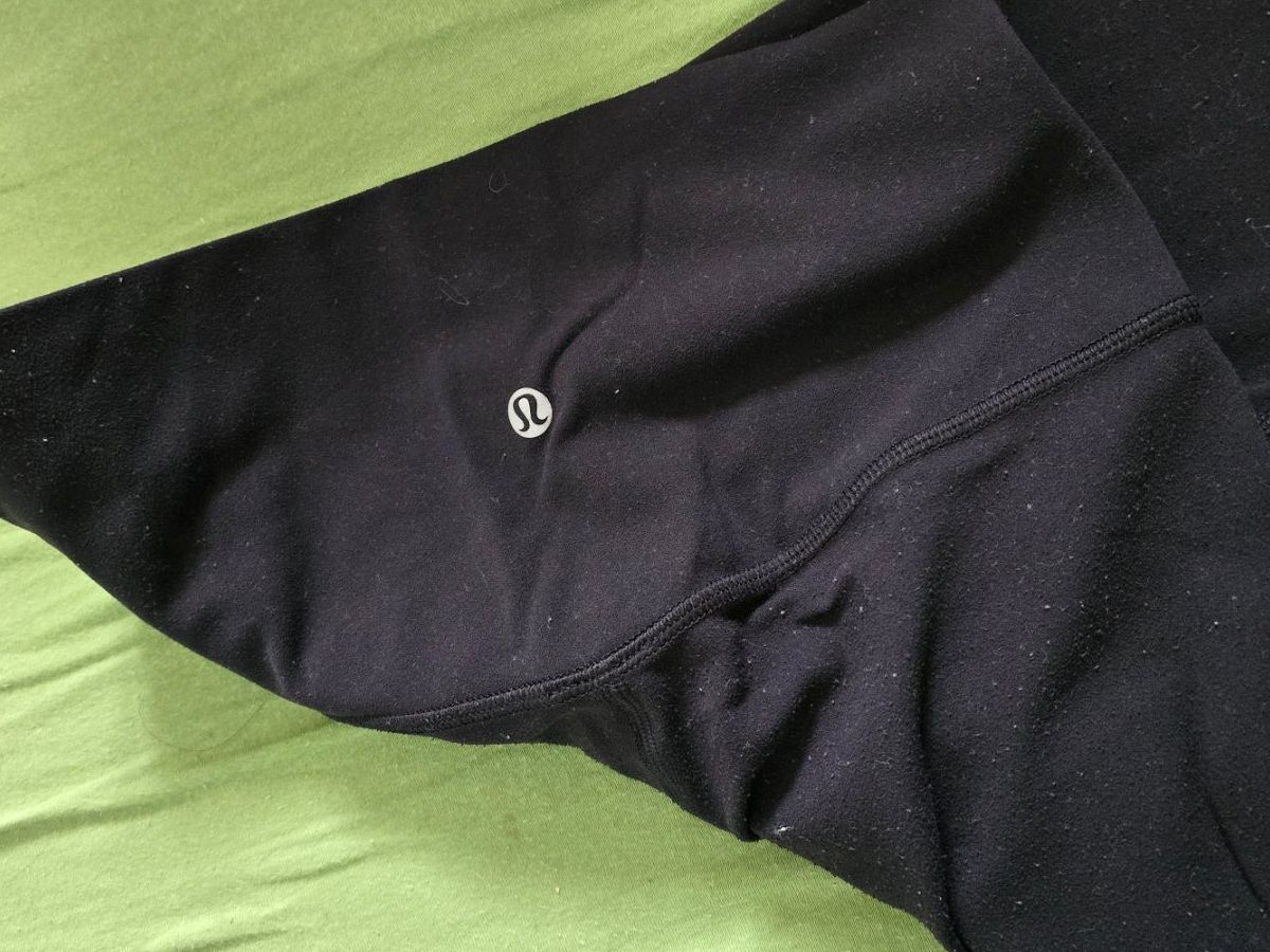 Lululemon Leggings: Lululemon hose schwarz gr. 6 – Usato da Oftringen venduto da Sparkatze 2