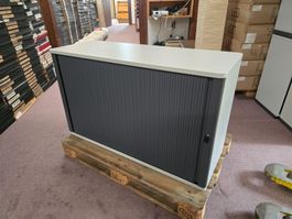 schöner Lateralschrank mit Schlüssel 120x46cm H: 73cm ab 1.-
