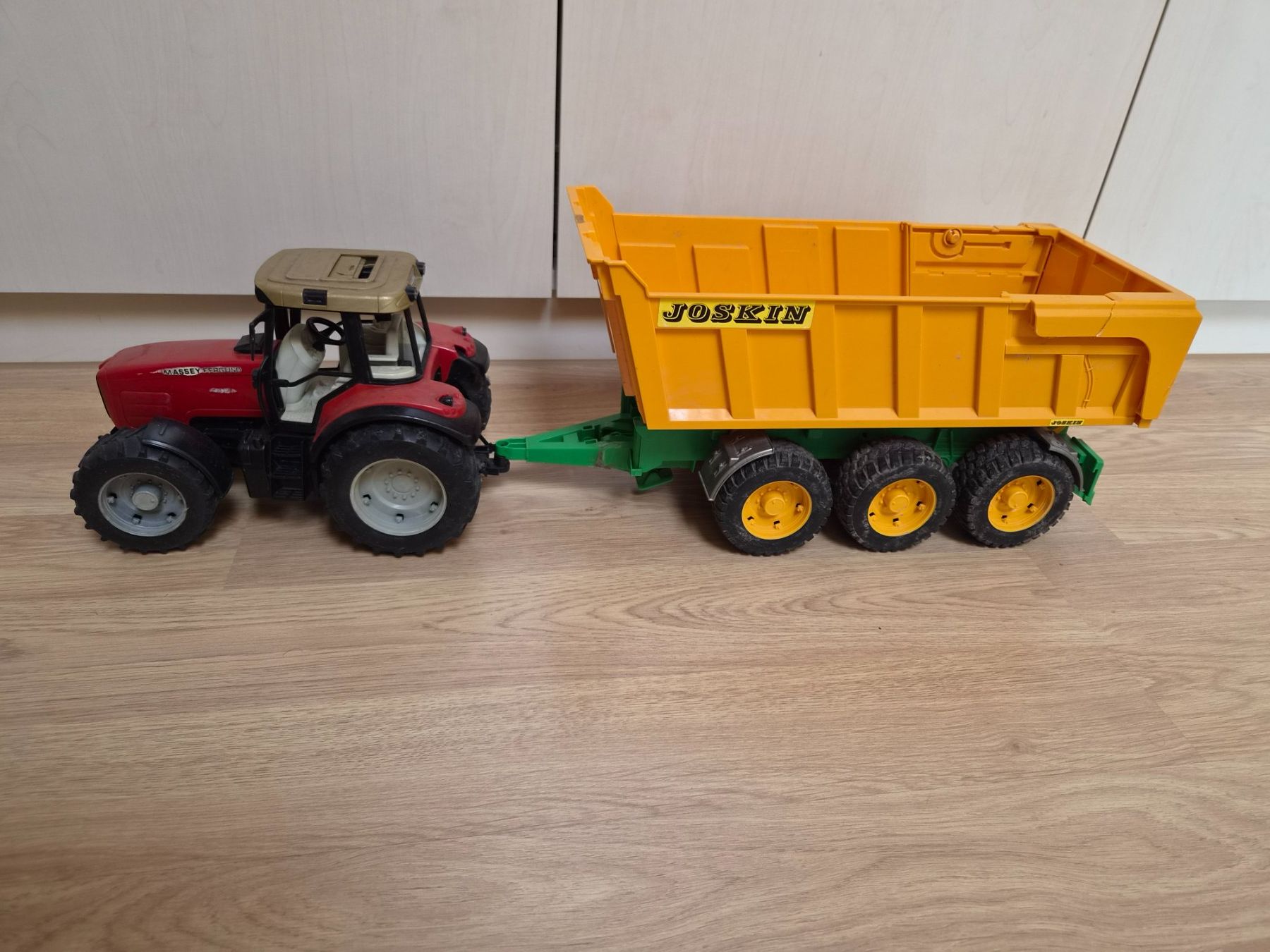 Bruder Giocattoli: Traktor mit Anhänger – Usato da Giswil venduto da movo08