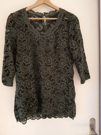 Schicke Mama Licious Bluse,  Spitze, Grösse L