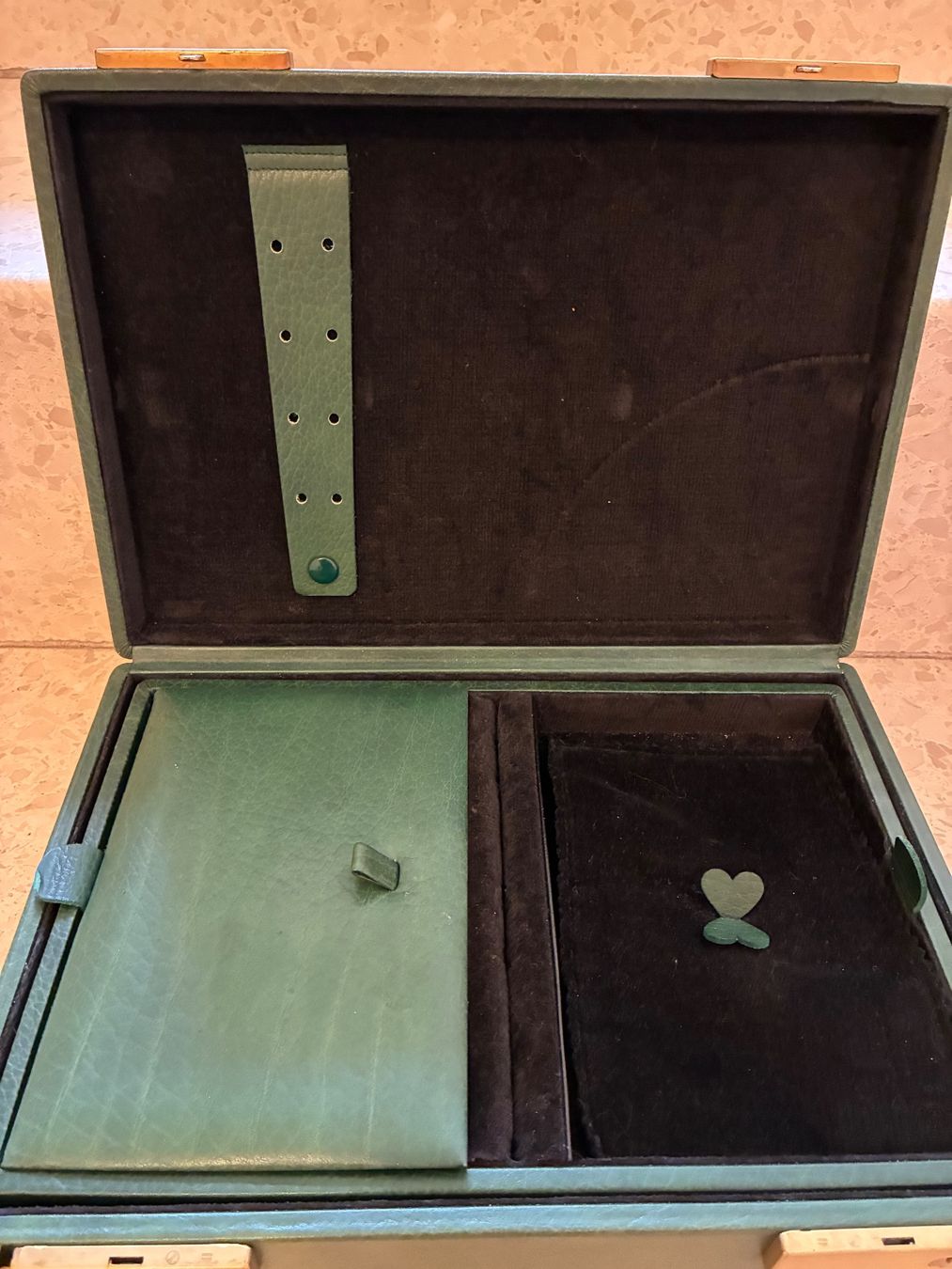 Portagioie: Elegante Schmuckschatulle - Leder – Usato da Bettlach venduto da Brissoni 3