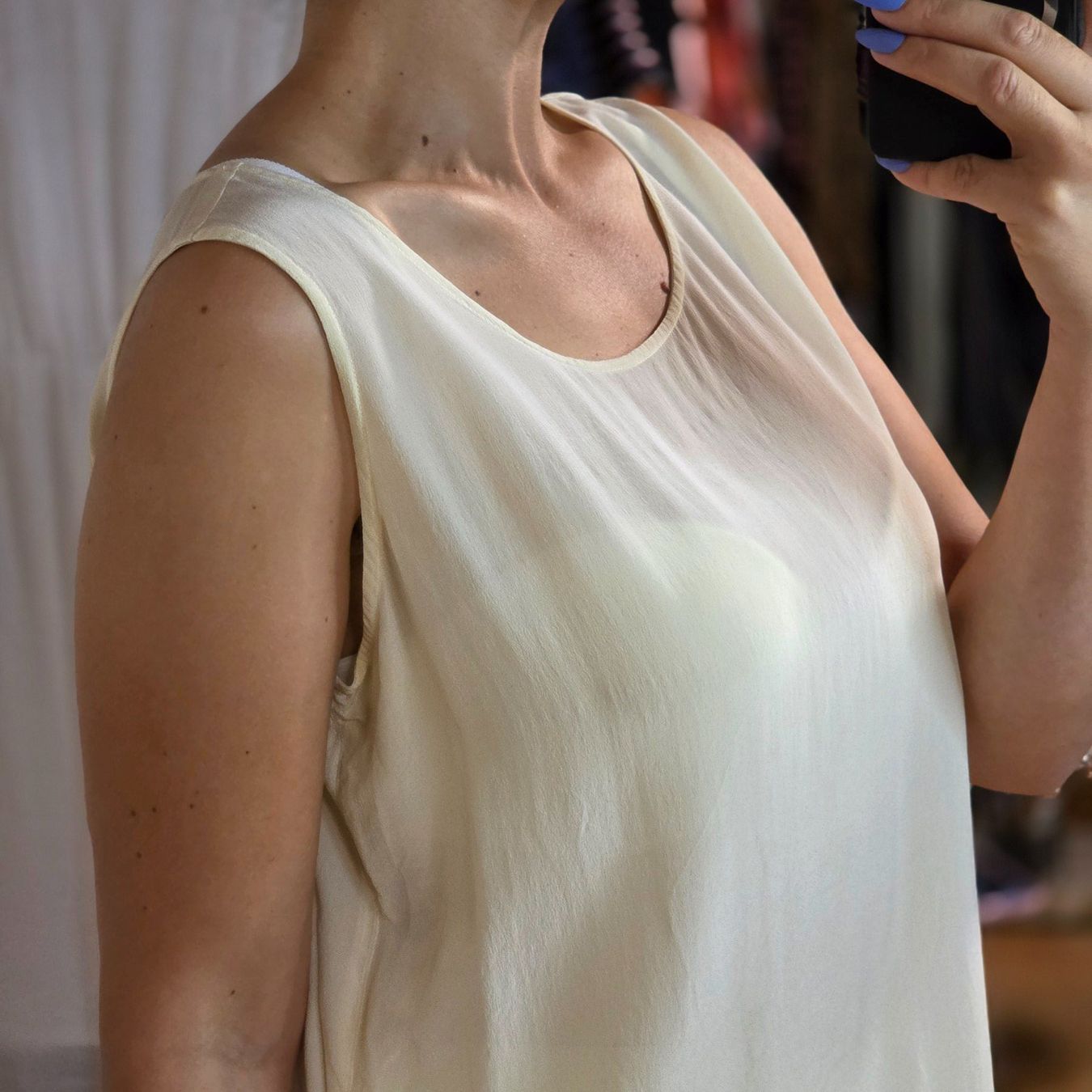 Blusen: Valentine Classic Seidenbluse Gr. 44 – Gebraucht aus Wald ZH von CapLux 2