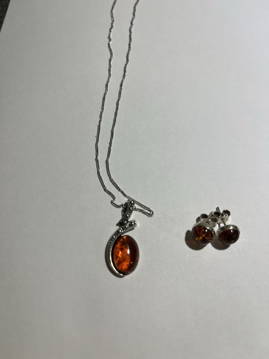 Autres bijoux: Bernstein Silber Kette Ohrstecker  – D'occasion à Rothenburg par sla_rn6q 1