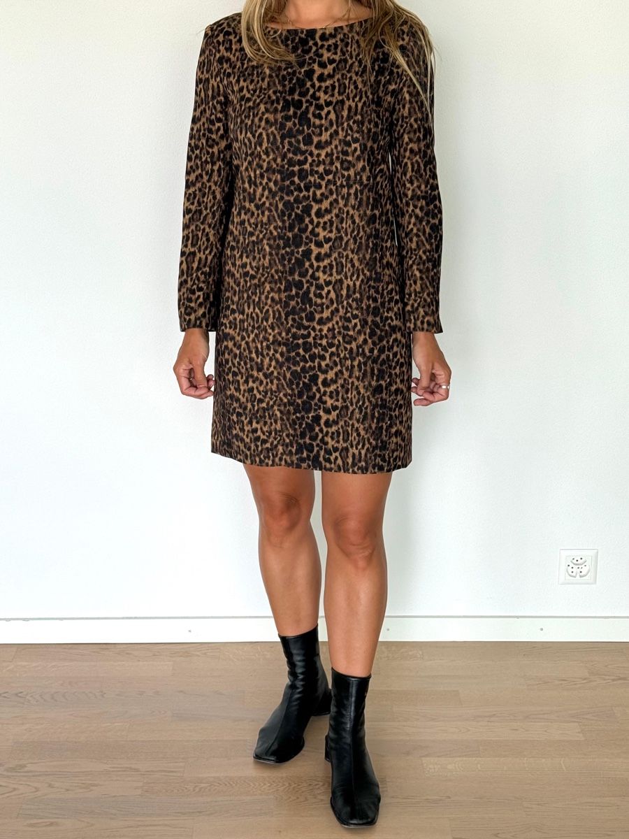 Vestiti: Yves Saint Laurent Kleid - 38 – Nuovo (secondo la descrizione) da Zürich venduto da dan_el7