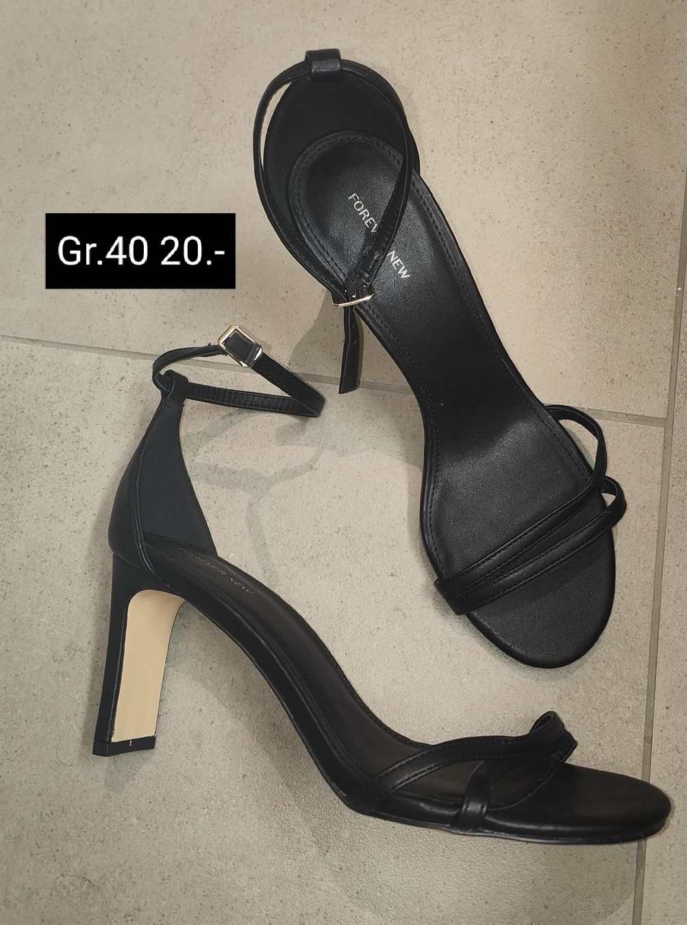 Damenschuhe: Sandale gr.40 – Gebraucht aus Beromünster von aniram90