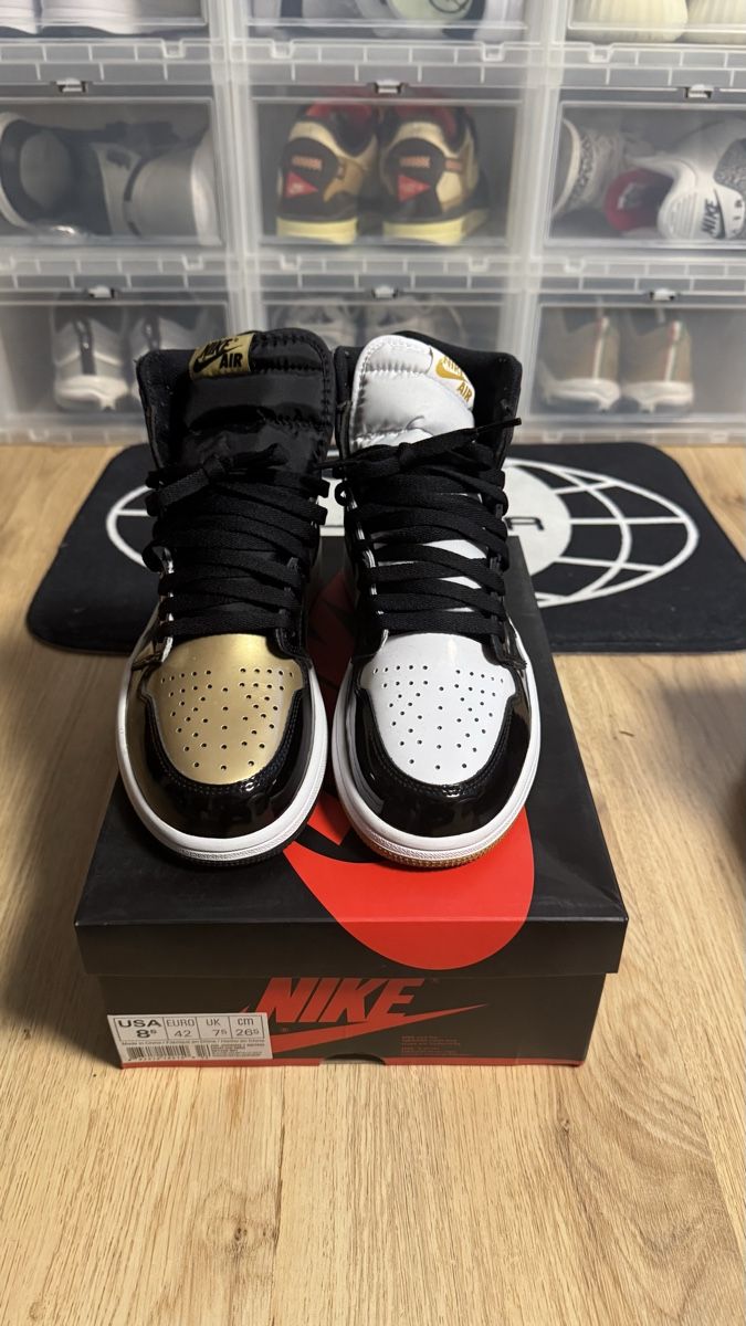 Jordan Herrenschuhe: Jordan 1 High Gold Top 3 / 42 – Gebraucht aus Niederurnen von Ducs10 1