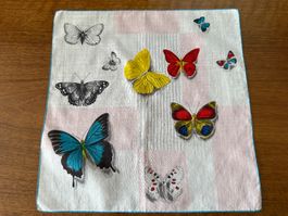 Taschentuch mit Schmetterlingen und kariertem Muster