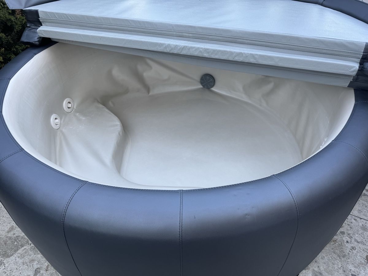 Softub Bains à remous: Whirlpool Softub Portico – D'occasion à Basel par xxx099 1