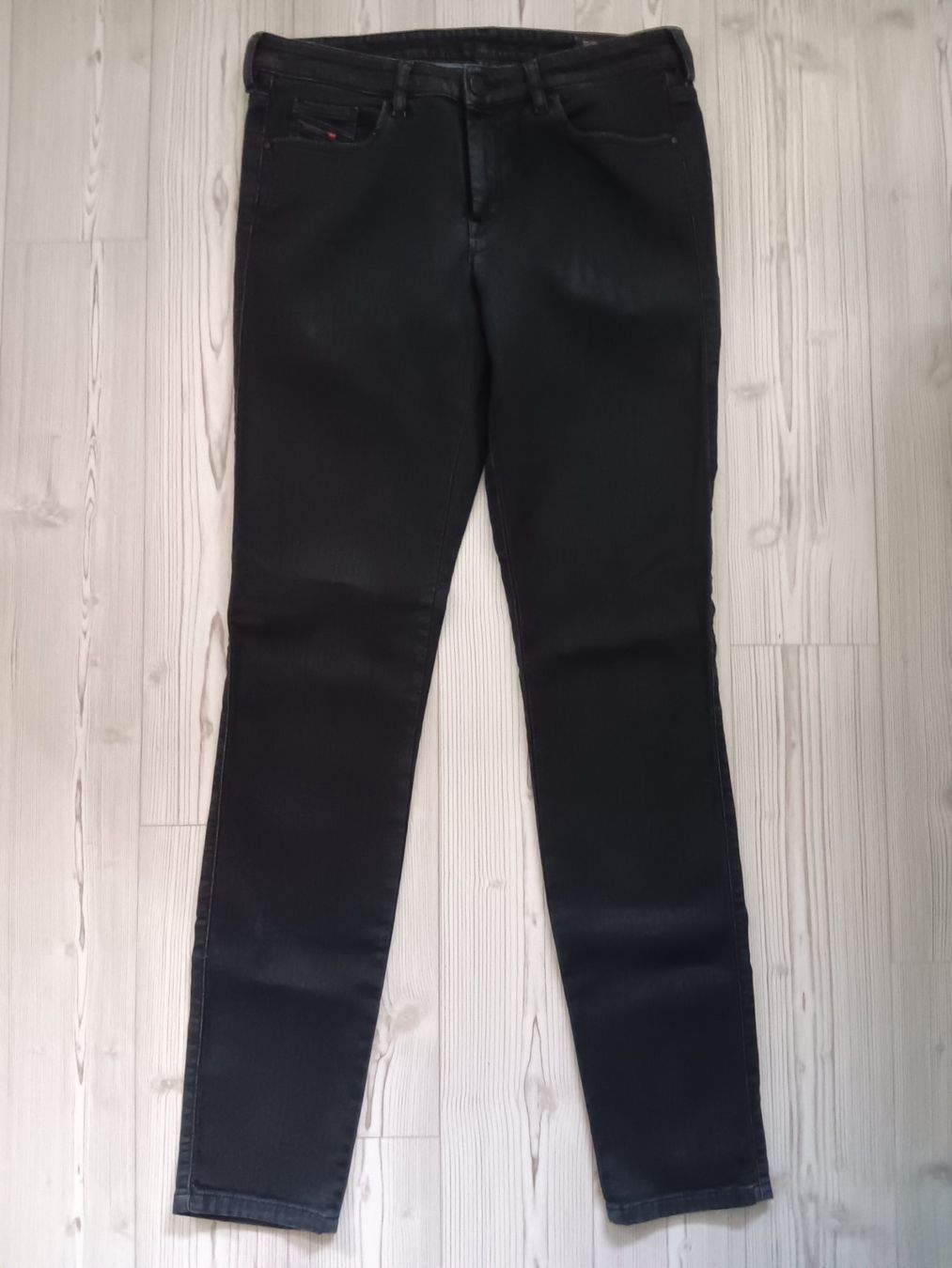 Diesel Jeans: DIESEL Jeans DORIS taille / Grosse 29 – Usato da Cossonay-ville venduto da Super-Price-Quality