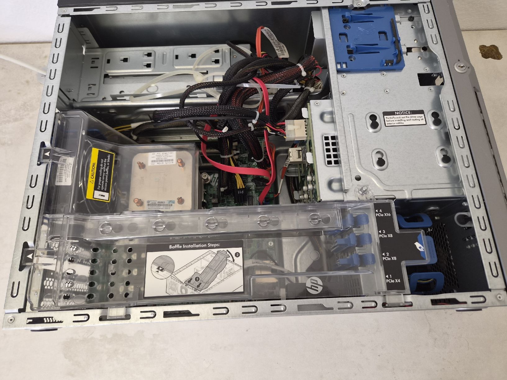 Hewlett Packard Server: HP ProLiant ML310e Gen8 v2 Server, Intel Xeon  – Gebraucht aus SCHAFFHAUSEN von Atami99 1