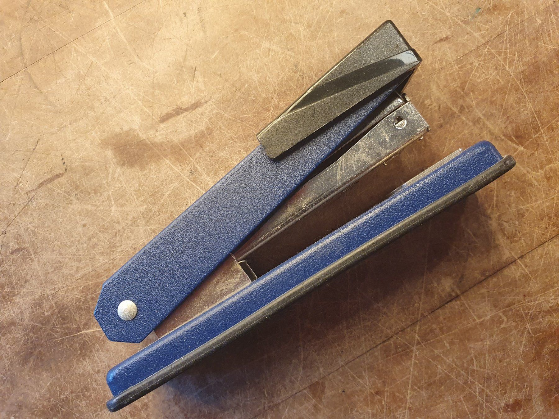 Macchine rilegatrici: Bostitch – Usato da Zürich venduto da loosebone