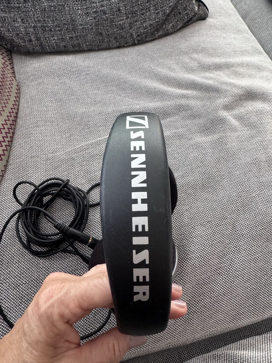 Sennheiser Casques audio: Kopfhörer Sennheiser HD 555 gebraucht mit Kabel – D'occasion à Horw par miminelly 5