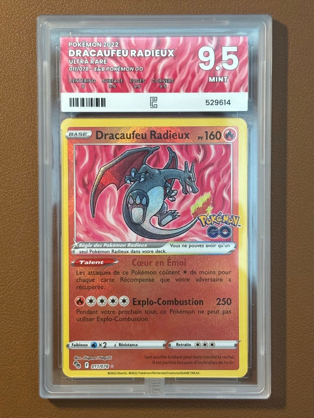 Pokémon Carte collezionabili: Radiant Charizard 011/078 - PG 9.5 - Mint - FR – Nuovo (secondo la descrizione) da Chêne-Bougeries venduto da Carte-Sauvage