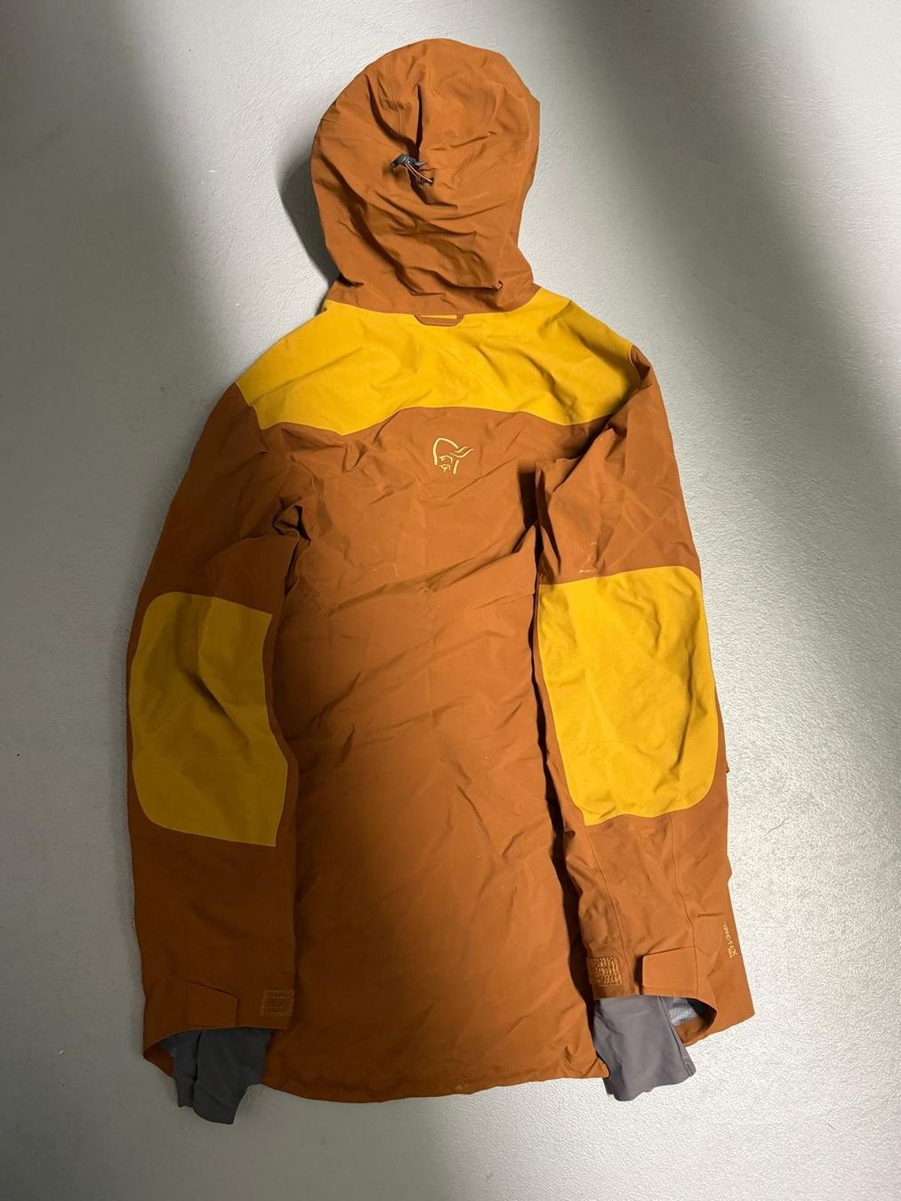 Norrøna Jacken: Norrona Tamok Gore Tex Pro Jacket – Neu (gemäss Beschreibung) aus Röthenbach i. E. von role03 1