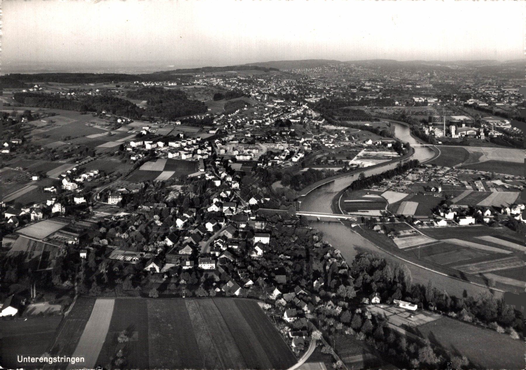 Cartoline postali: Flugaufnahme Unterengstringen – Usato da Bronschhofen venduto da Astore