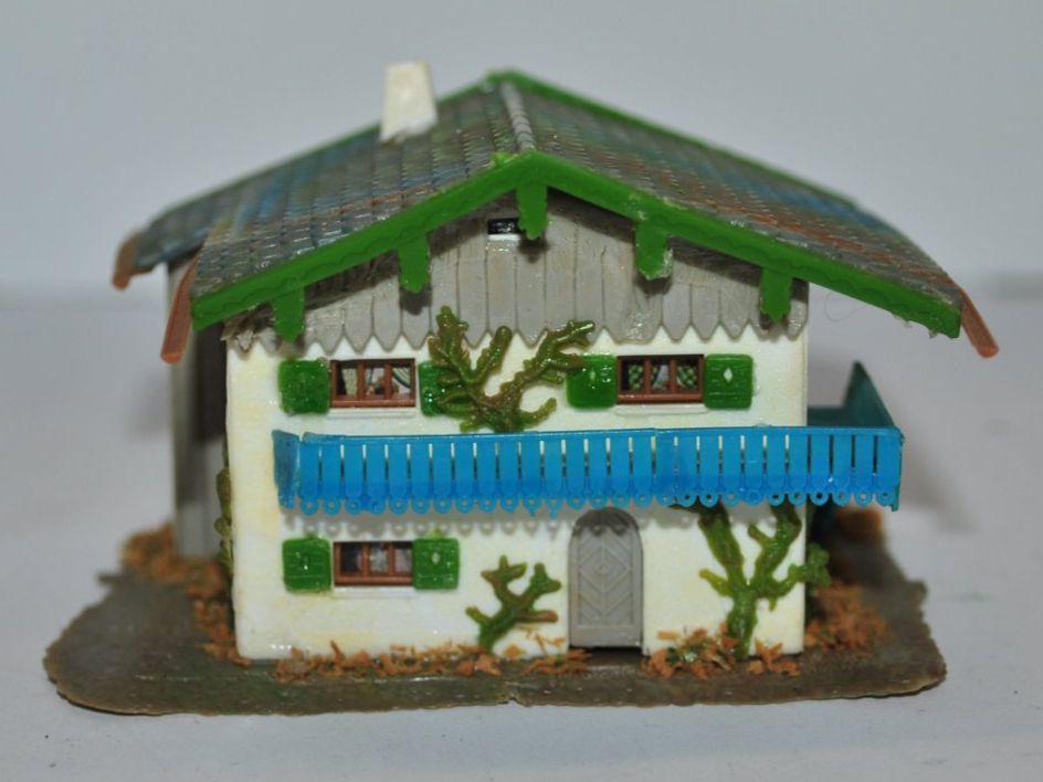 Faller Modelleisenbahnen: Faller Wohnhaus (PDB127) – Gebraucht aus Aarwangen von Bahnsupport