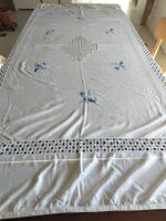 Handgemachte Tischdecke mit Stickerei, Vintage
