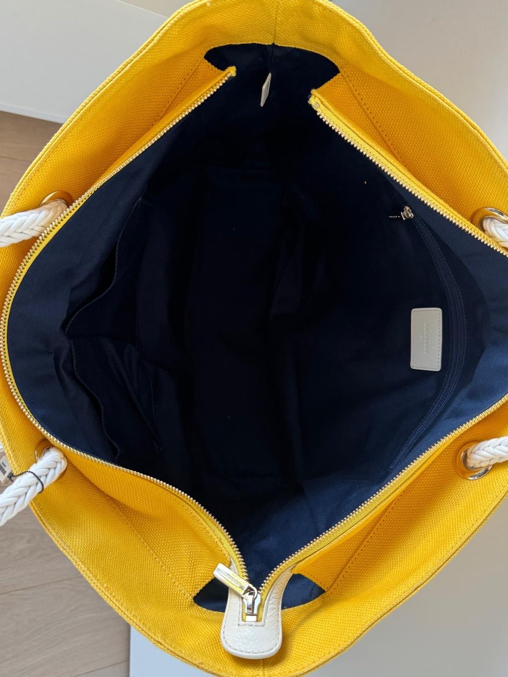 Burberry Sacs femmes: Burberry Tasche neu – Neuf (Voir description) à Zollikon par gab_v26c 2