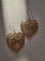 💛Elegante goldfarbene Herz-Vintage-Ohrringe mit Struktur💛