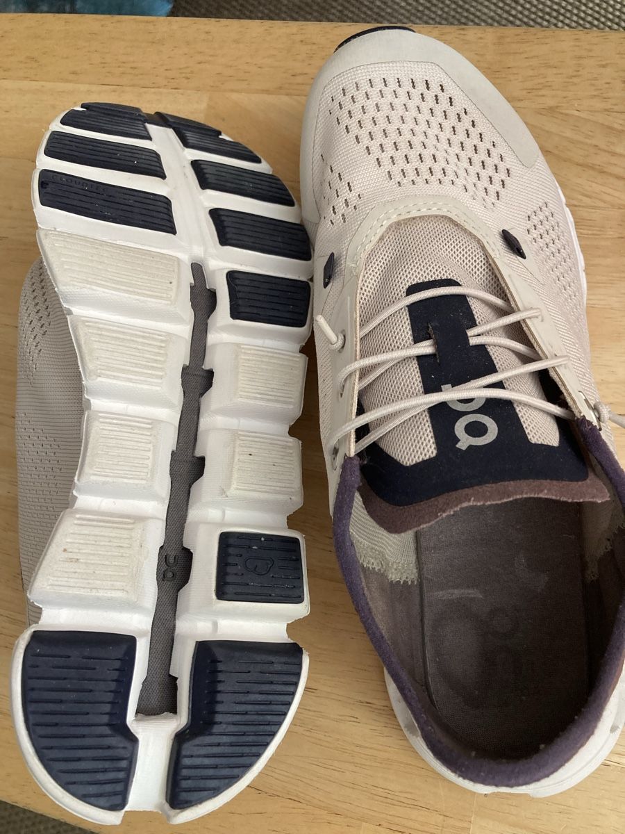 Damenschuhe: ON Damen Sneakers Gr. 38.5 – Gebraucht aus Affoltern am Albis von rollotomasi 1