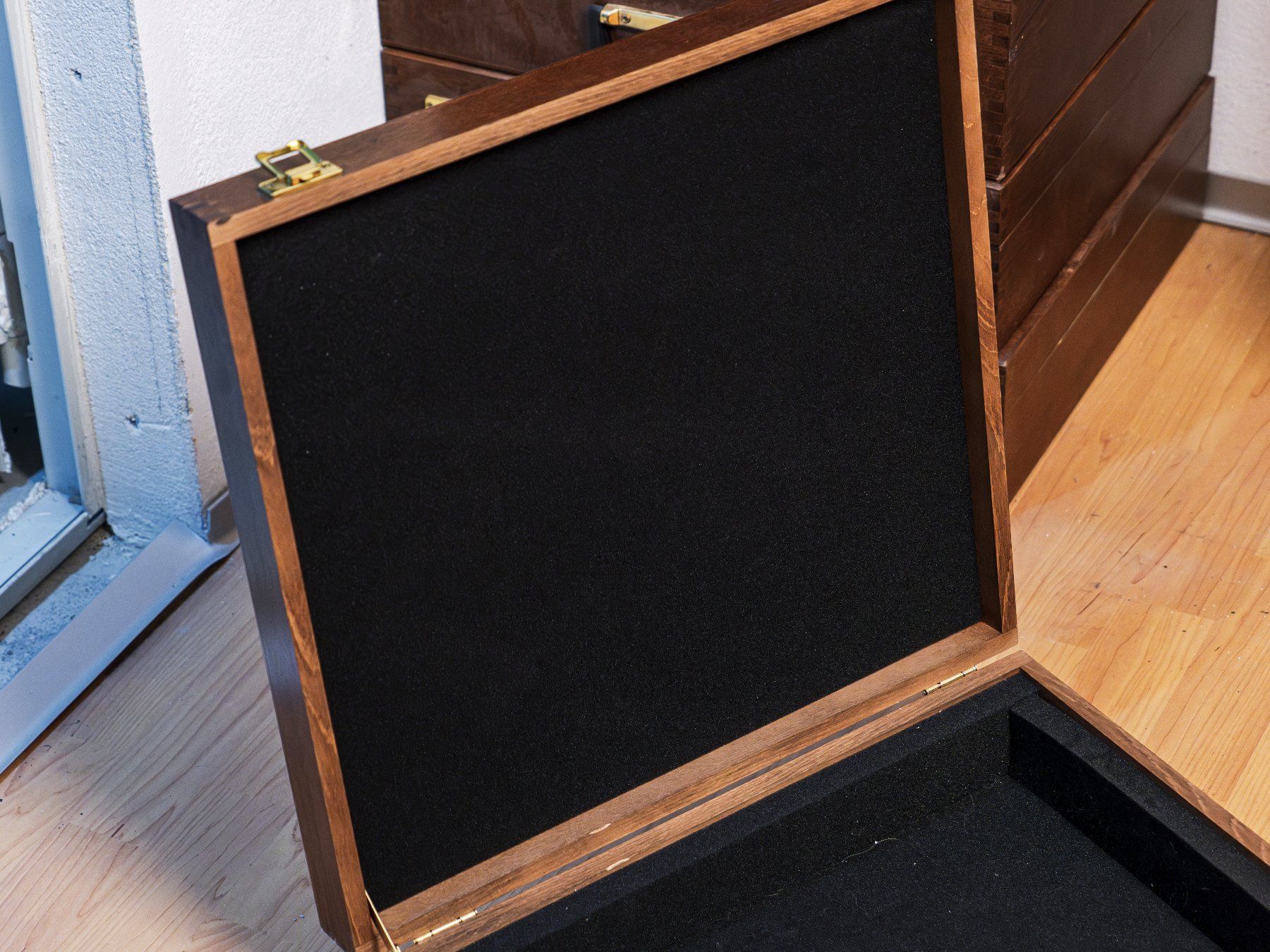 Valigie: Holzkoffer – Usato da Unterseen venduto da powerpan 2