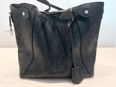 LOUIS VUITTON Monogram Mahina Hina PM Satchel