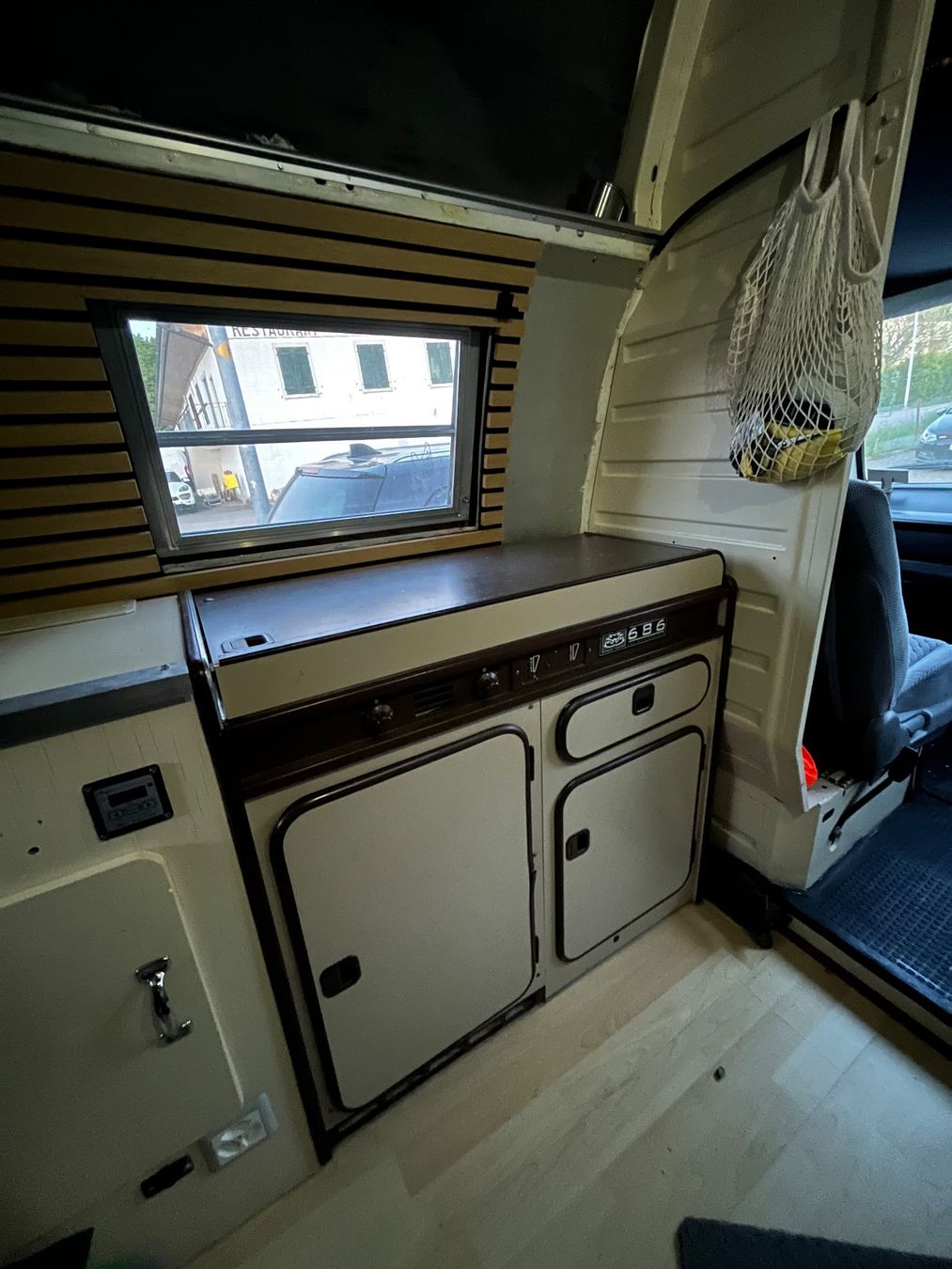 VW Véhicules de camping: VW Typ 2 Camper, Oldtimer. – D'occasion à Bern par jam_f5cr 5