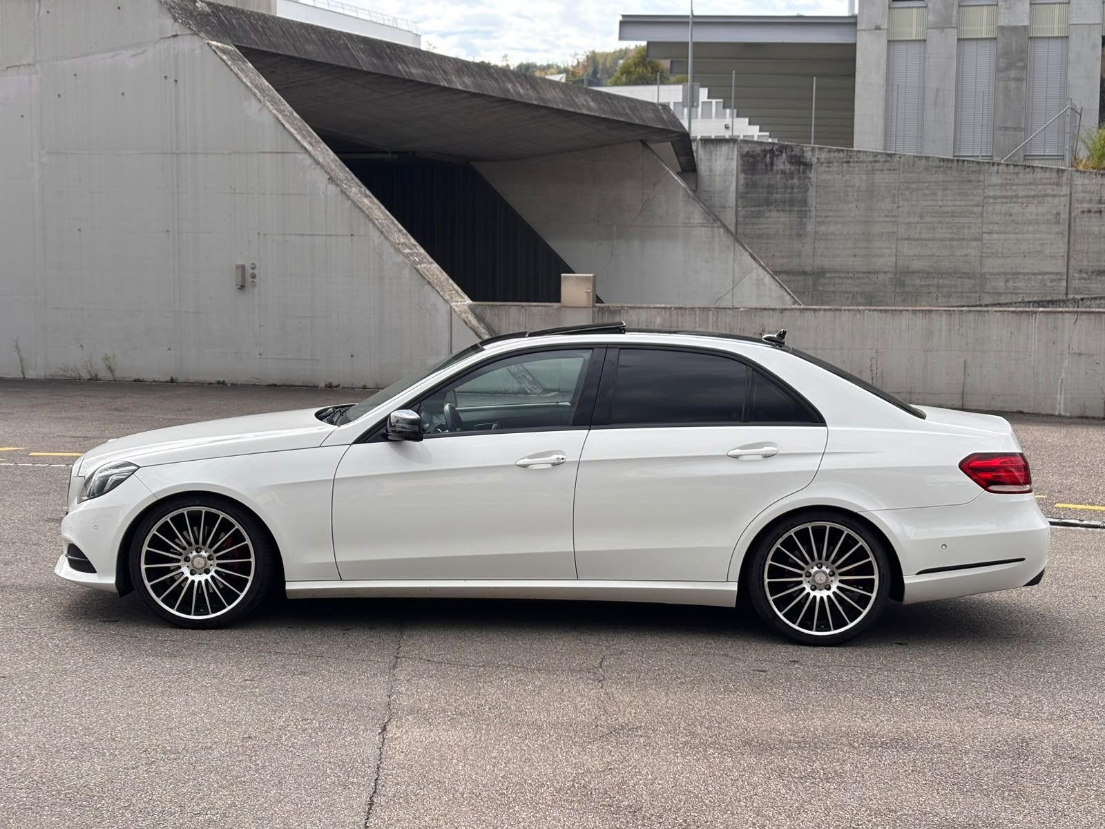 Mercedes-Benz Automobili: Mercedes E250 Cdi Automat Ab mfk – Usato da Liestal venduto da Ferid79 9