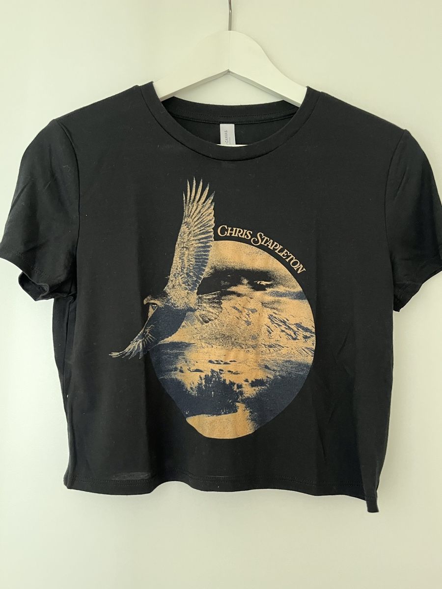 T-shirt: Chris Stapleton Crop Top – Nuovo (secondo la descrizione) da Frauenfeld venduto da heyLani