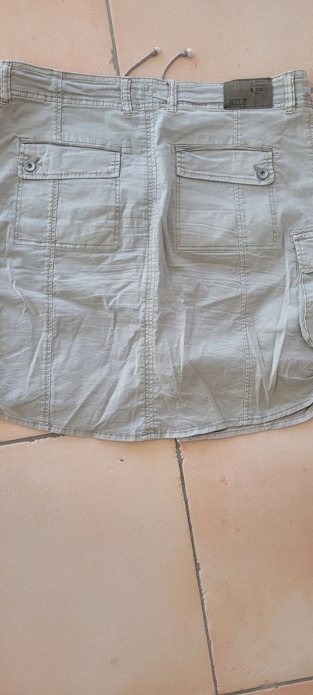 Nile Gonne: Jupe Nile XL beige sable – Nuovo (secondo la descrizione) da Echallens venduto da frimousse2008 2