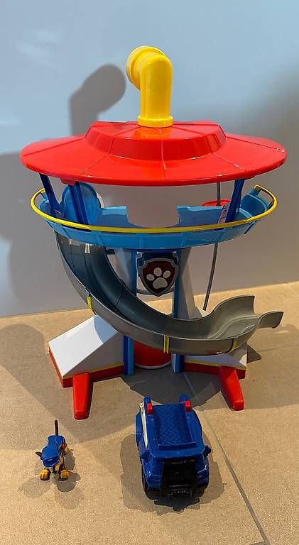Spielzeuge: Spin Master Paw Patrol Lookout Turm – Gebraucht aus Ebmatingen von Nibo2
