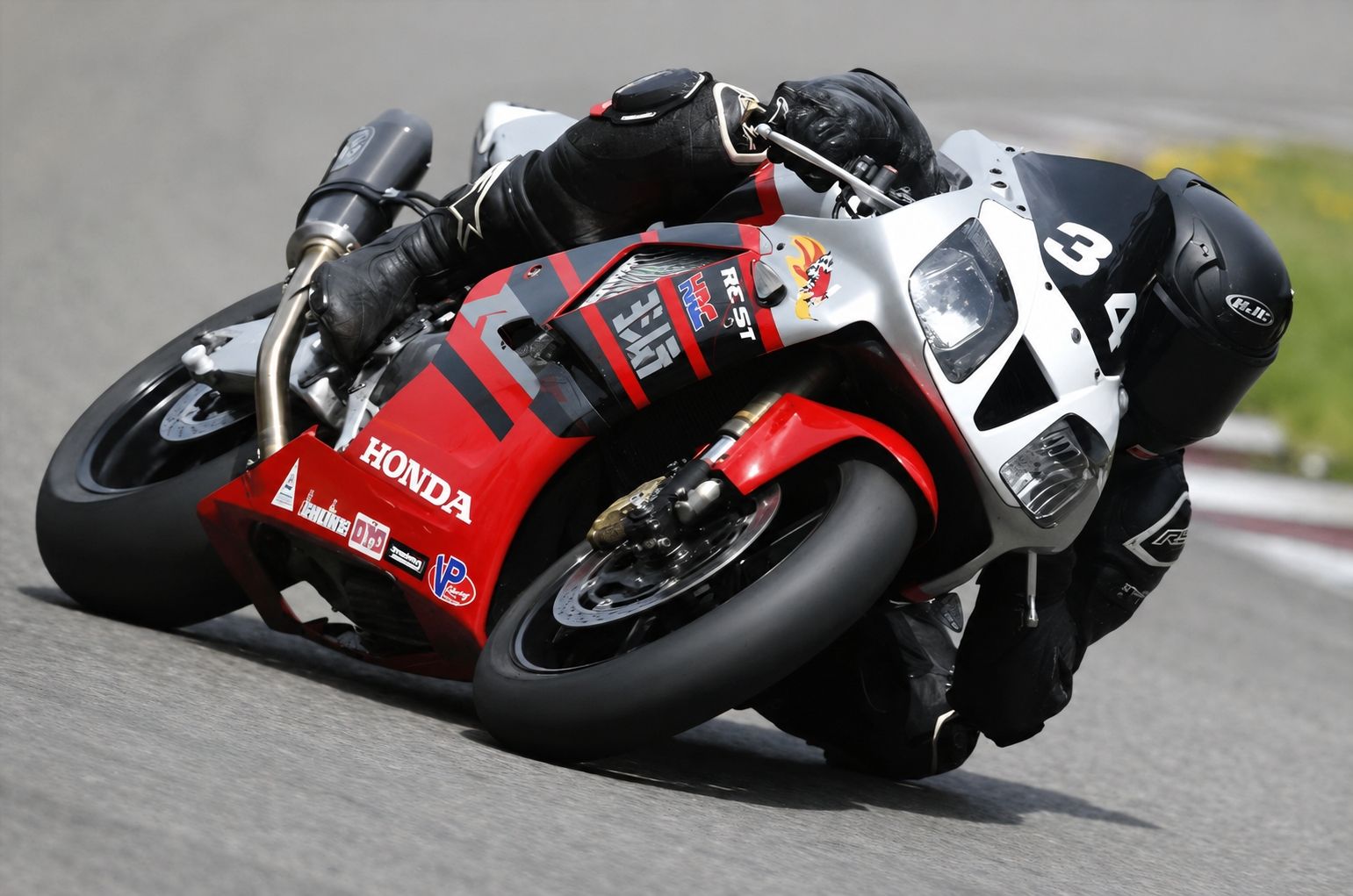 Honda Strada: Hond RVT (VTR) SP1 – Usato da Noflen BE venduto da kae_ng57 1