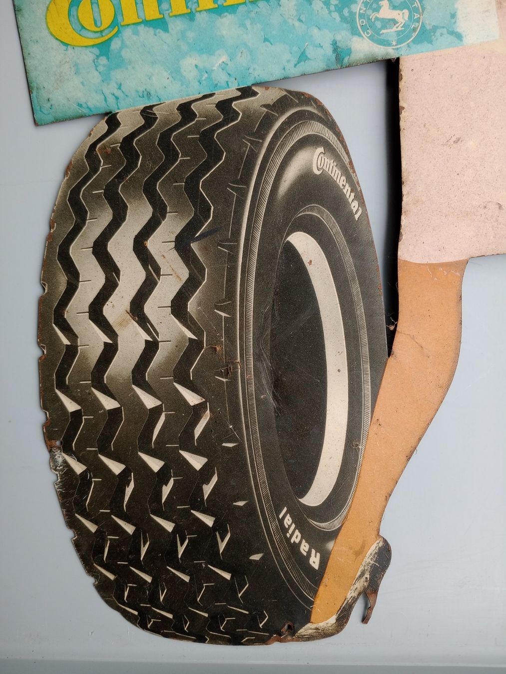 Continental Ecriteaux: Continental Radial Blech Schild von ca  1966 – D'occasion à Rüegsauschachen par Jawenito 1