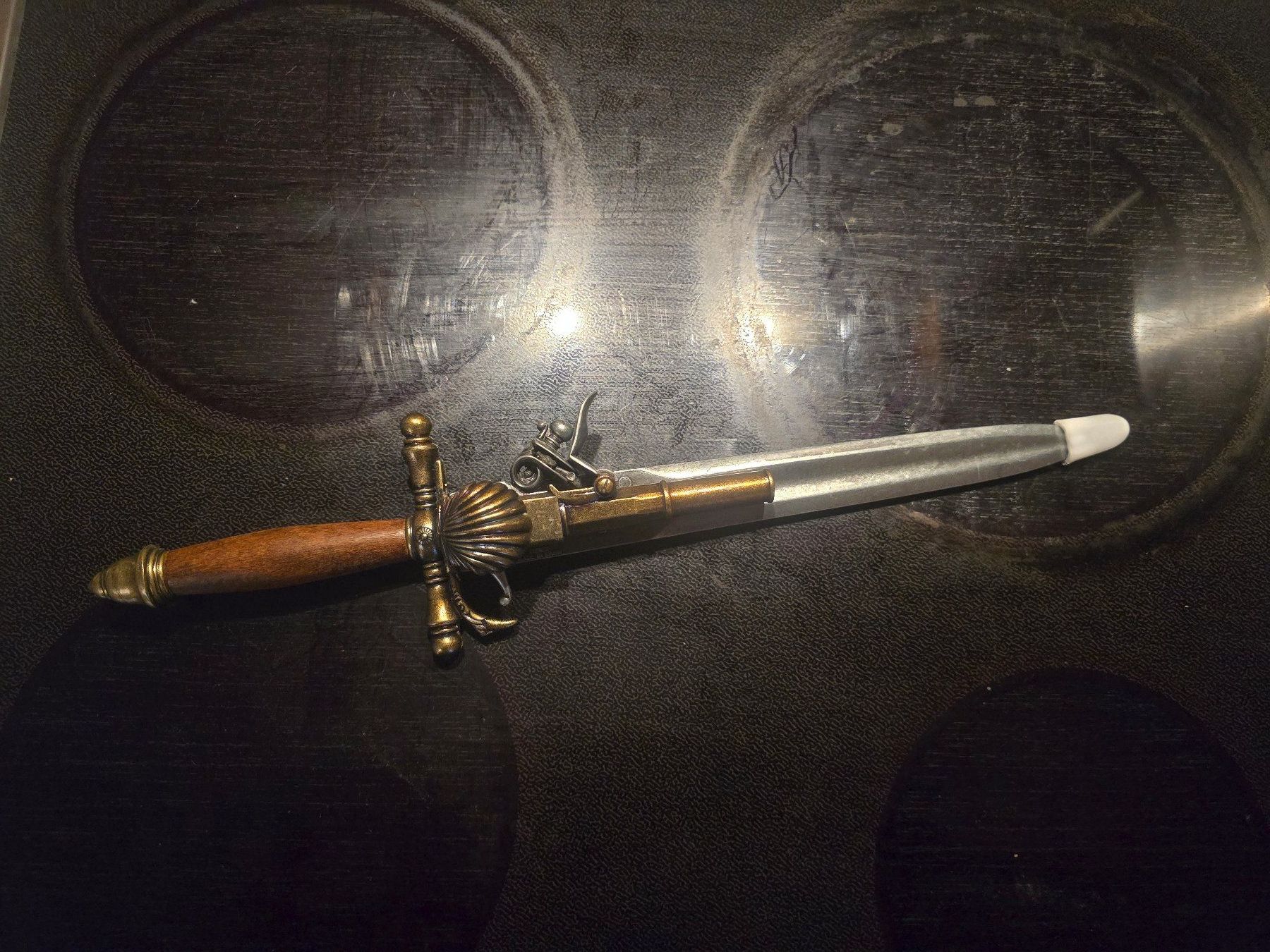 Altre raccolte & rarità: Musketen Messer Cosplay Prop – Usato da Schaffhausen venduto da K.Ichimaru