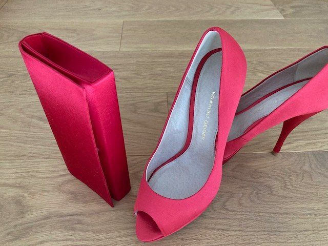 Scarpe da donna: Damen Schuhe Gr.37 mit Tasche Set – Usato da St. Gallen venduto da xaver66