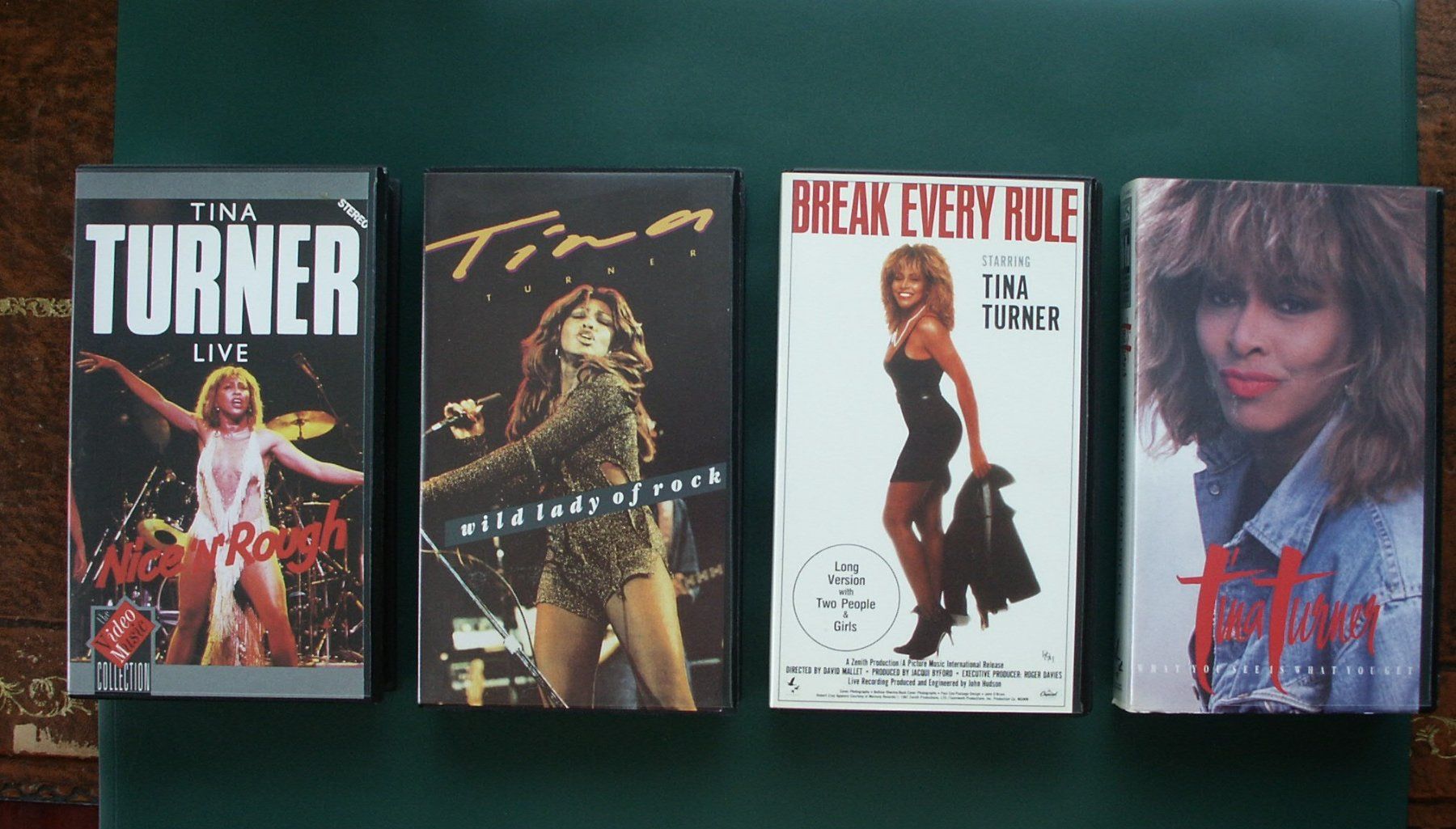 Alle VHS: 4 Videokassetten Tina Turner – Gebraucht aus Tuggen von Mviola2