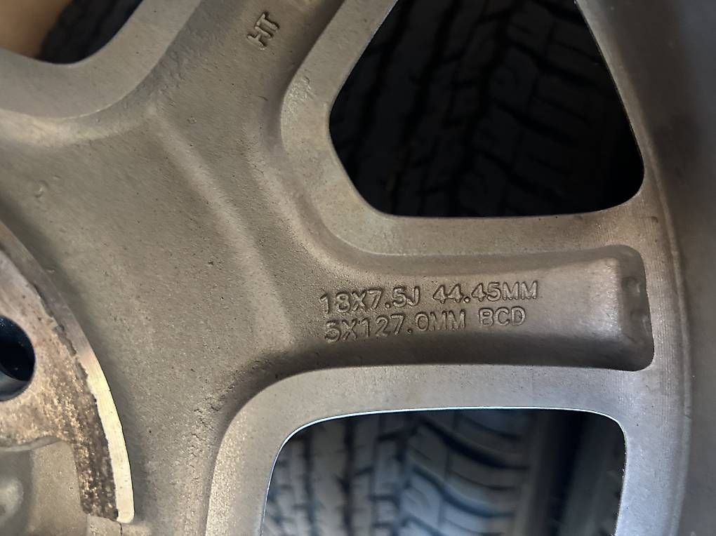 Felgen: Jeep Gladiator Wrangler Kompletträder  – Gebraucht aus Escholzmatt von schweizer007 4