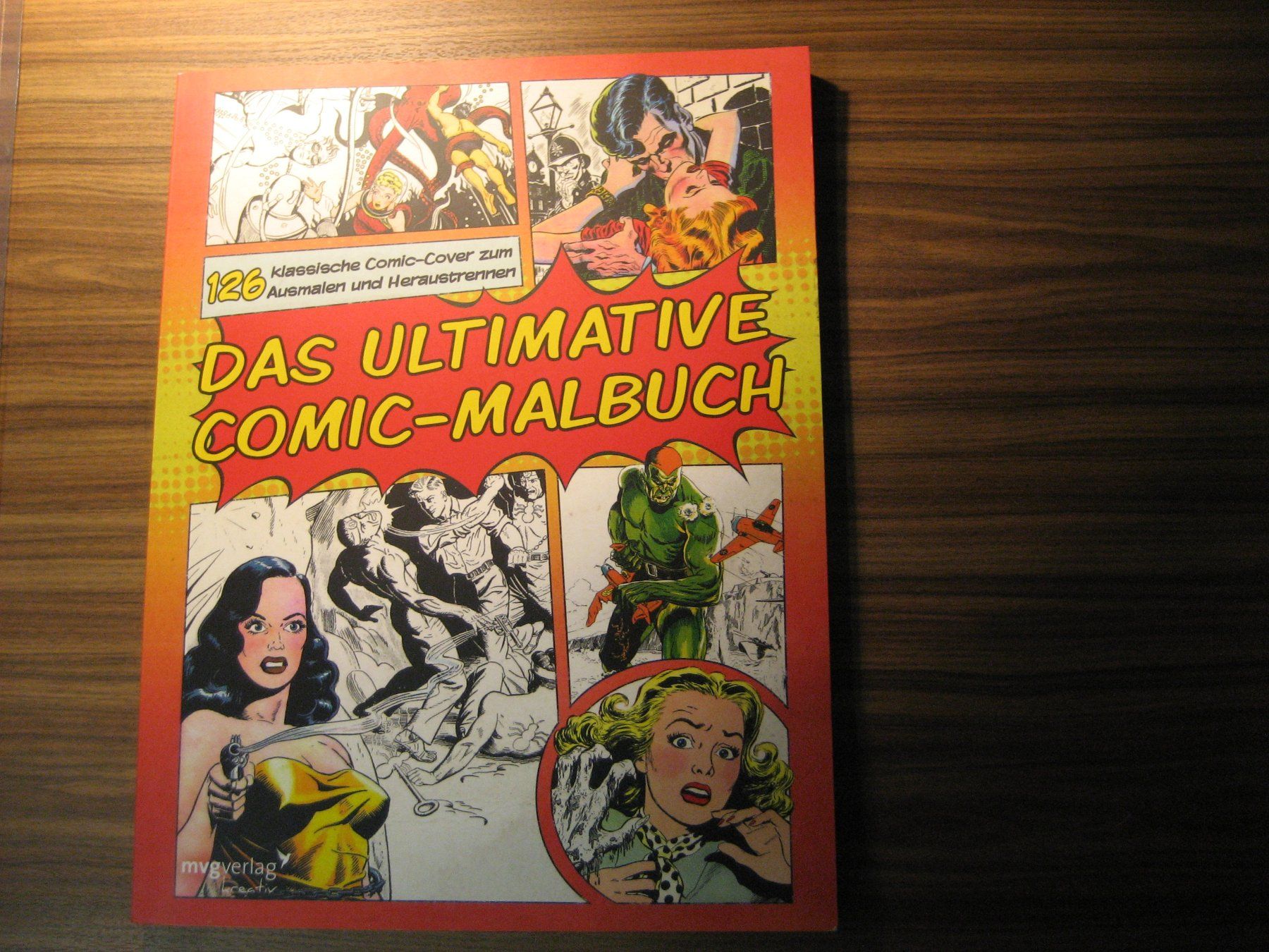 Comics: Das ultimative Comic-Malbuch – Gebraucht aus Bottighofen von Spiderman61