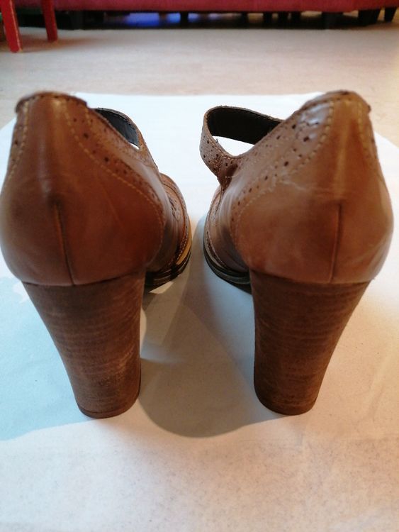 Chaussures femmes: Alessandro Bonciolini Gr. 41 Riemchen Pumps Leder – D'occasion à Klingnau par vollmond36 3