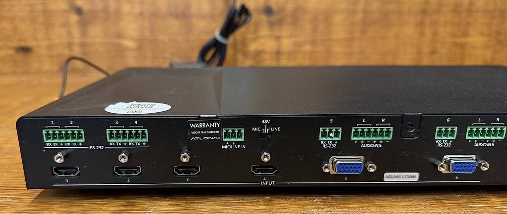 Convertitori: Atlona AT-UHD-CLSO-601 Multi Format Video Switcher – Usato da Rüti ZH venduto da Philippek 4