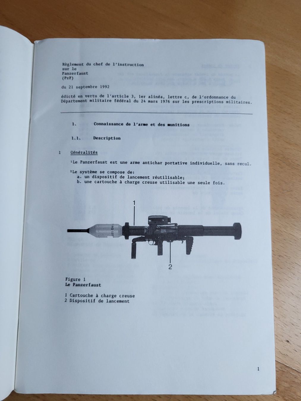 Libri: Règlement d'essai "Le Panzerfaust" - 1992 – Usato da Massongex venduto da Jalon71 1