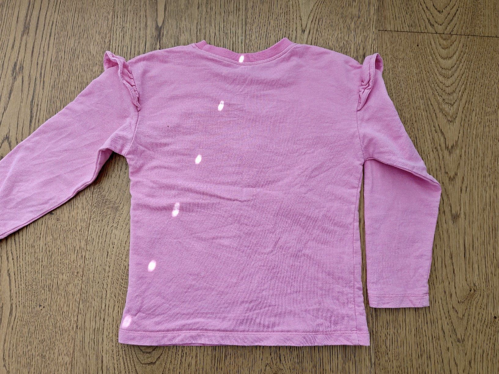 Maglioni & Felpe: Rosa Langarmshirt mit Blumen, Grösse 104/110 – Usato da uster venduto da colorpw 1
