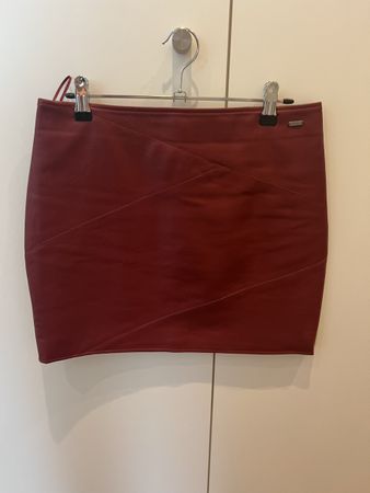 Pepe Jeans Leder Minirock, Grösse S, Bordeaux