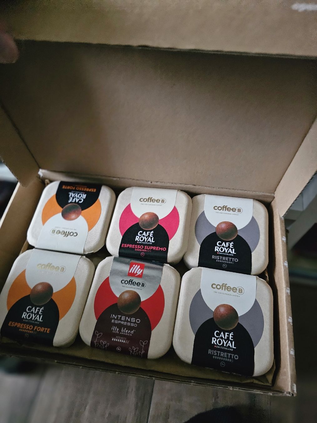Coffee B Macchine per caffè & Macchine per espresso: Coffee B Globe weiss (neu) – Nuovo e nell'imballaggio originale da Ebikon venduto da Mauzi86 3