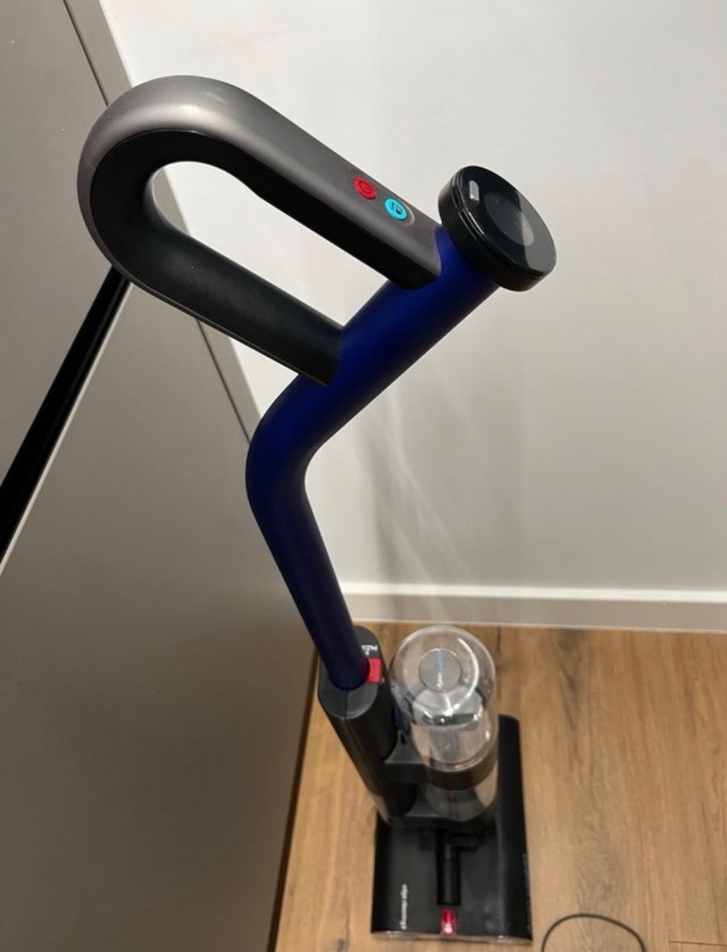 Staubsauger & Zubehör: Dyson Wash G1 – Gebraucht aus Montreux von Kokebullterrier1 5